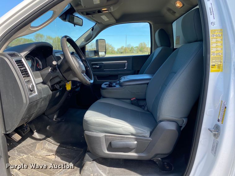 image for item KB9492 2015 Dodge  Ram 5500  utility / service truck