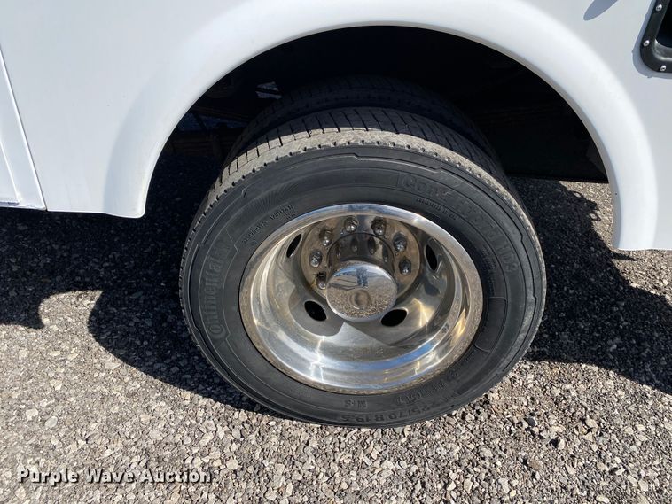 image for item KB9492 2015 Dodge  Ram 5500  utility / service truck