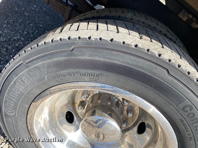 image for item KB9492 2015 Dodge  Ram 5500  utility / service truck