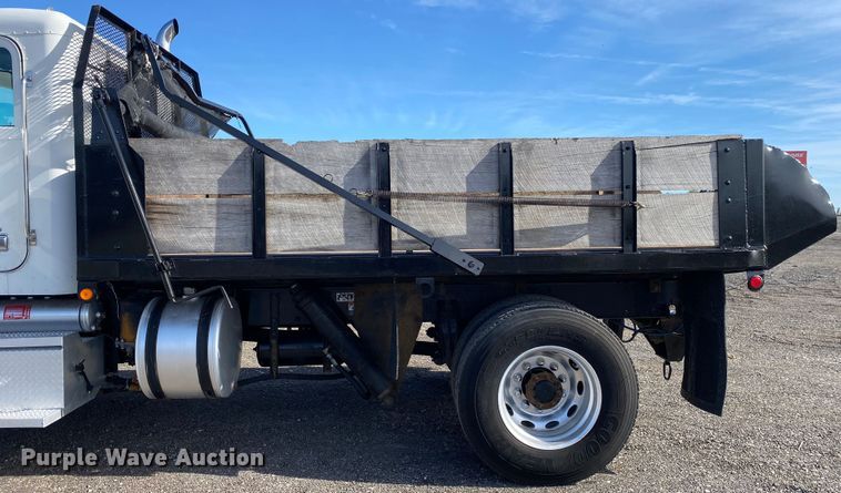 image for item KB9496 1999 Peterbilt 330  dump flatbed truck