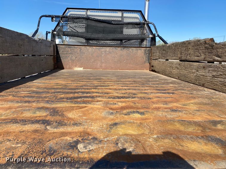 image for item KB9496 1999 Peterbilt 330  dump flatbed truck