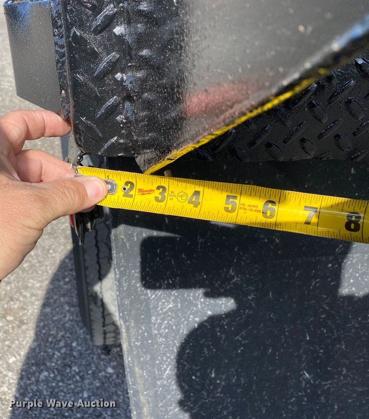 image for item KB9496 1999 Peterbilt 330  dump flatbed truck