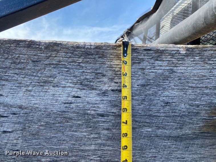 image for item KB9496 1999 Peterbilt 330  dump flatbed truck