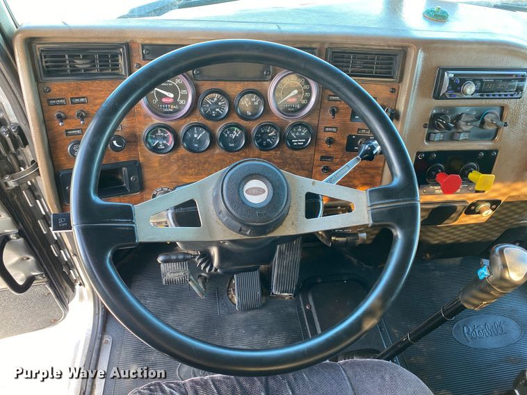 image for item KB9496 1999 Peterbilt 330  dump flatbed truck