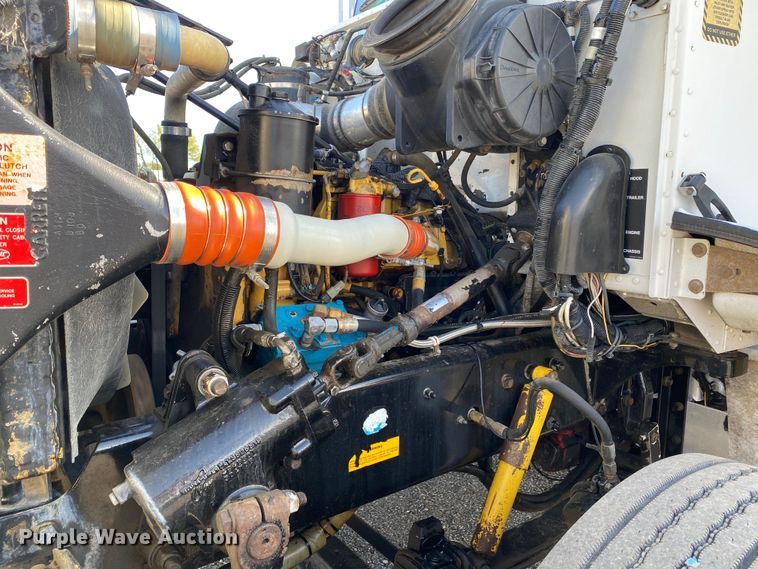 image for item KB9496 1999 Peterbilt 330  dump flatbed truck