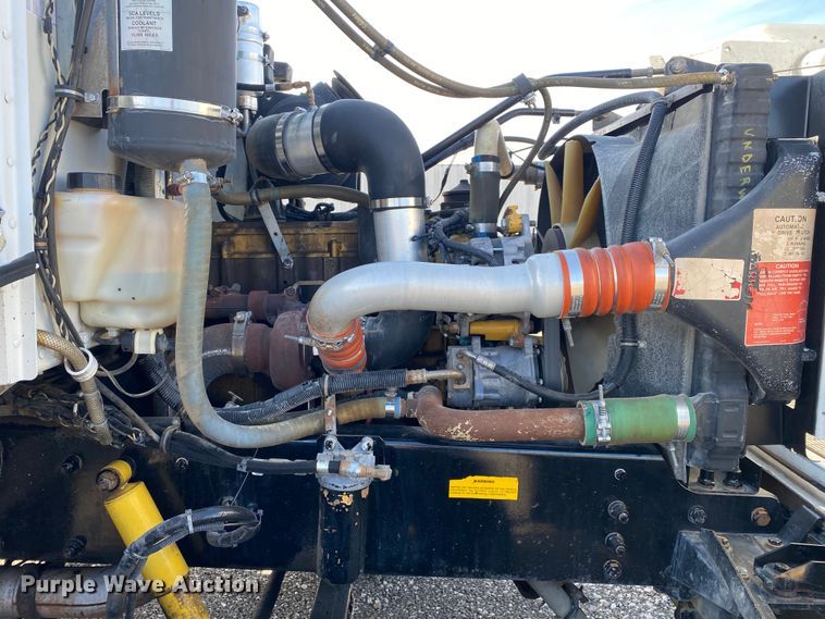 image for item KB9496 1999 Peterbilt 330  dump flatbed truck