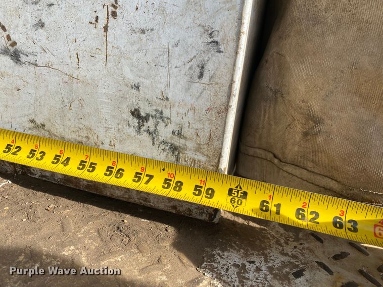 image for item KB9498 2002 Freightliner FL70  utility / service truck