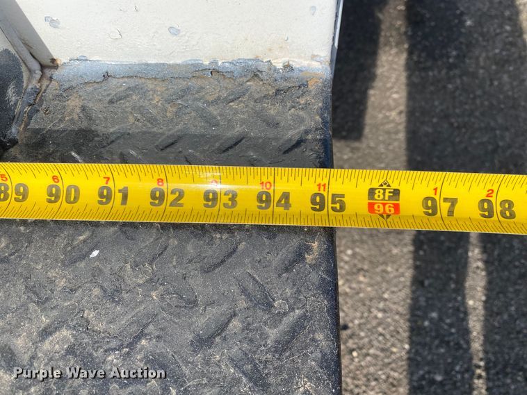 image for item KB9498 2002 Freightliner FL70  utility / service truck