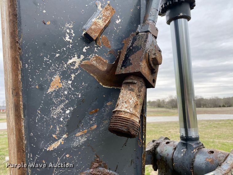 image for item KB9501 2013 John Deere 160G LC  excavator