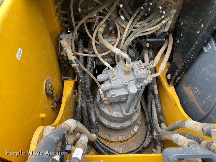 image for item KB9501 2013 John Deere 160G LC  excavator