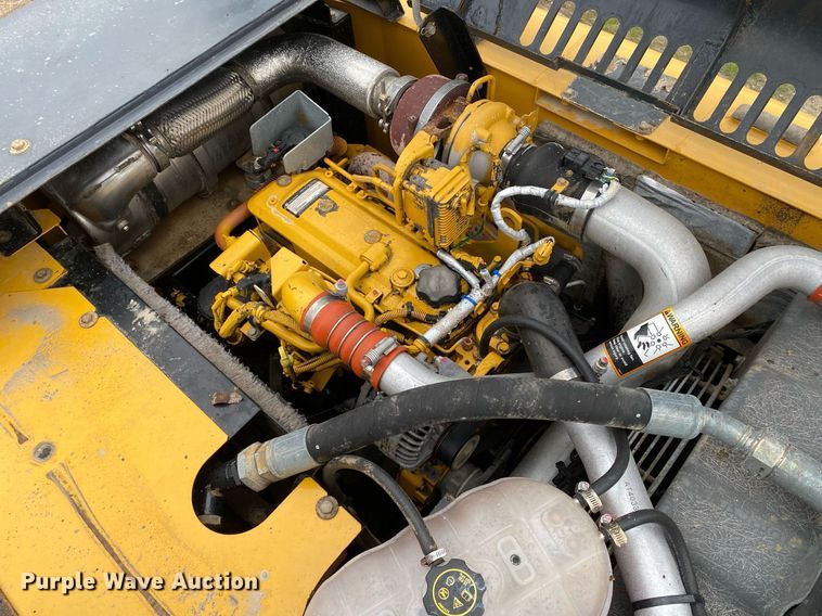 image for item KB9501 2013 John Deere 160G LC  excavator