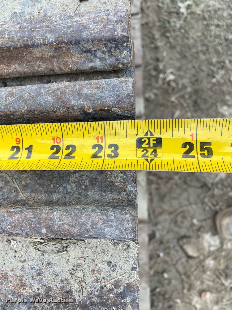 image for item KB9501 2013 John Deere 160G LC  excavator