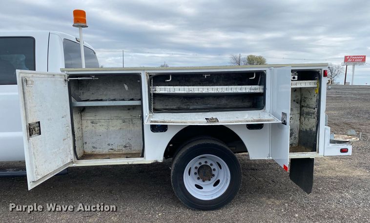 image for item KB9510 2012 Ford F550  utility / service truck