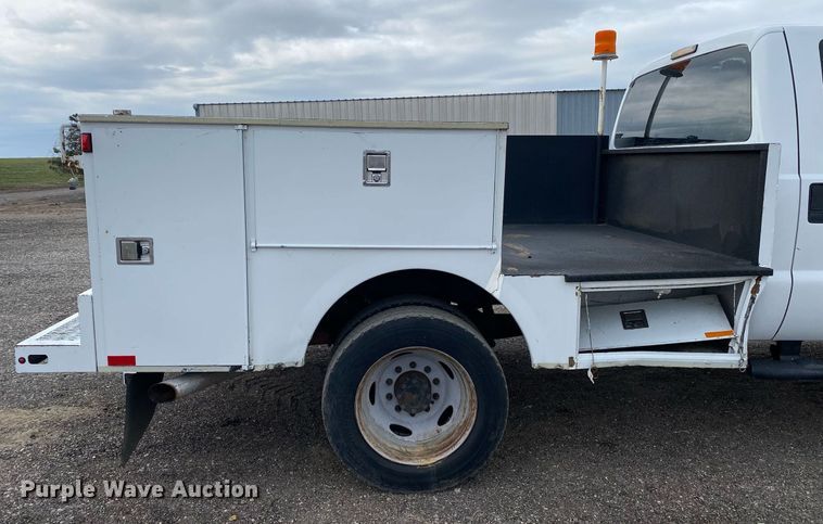 image for item KB9510 2012 Ford F550  utility / service truck