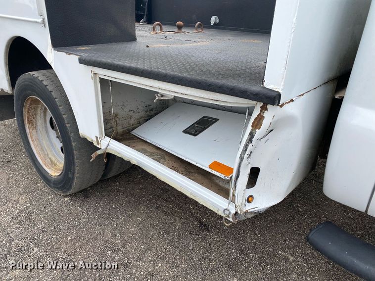 image for item KB9510 2012 Ford F550  utility / service truck