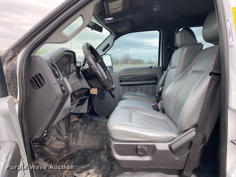 image for item KB9510 2012 Ford F550  utility / service truck