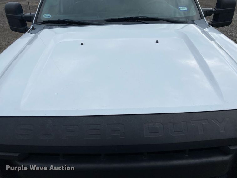 image for item KB9510 2012 Ford F550  utility / service truck