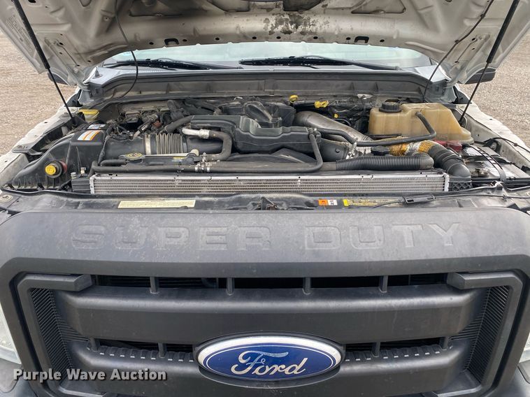 image for item KB9510 2012 Ford F550  utility / service truck