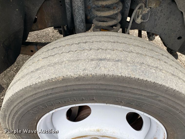 image for item KB9510 2012 Ford F550  utility / service truck