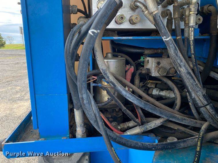 image for item KB9511 2001 Genie S60 REV3  boom lift