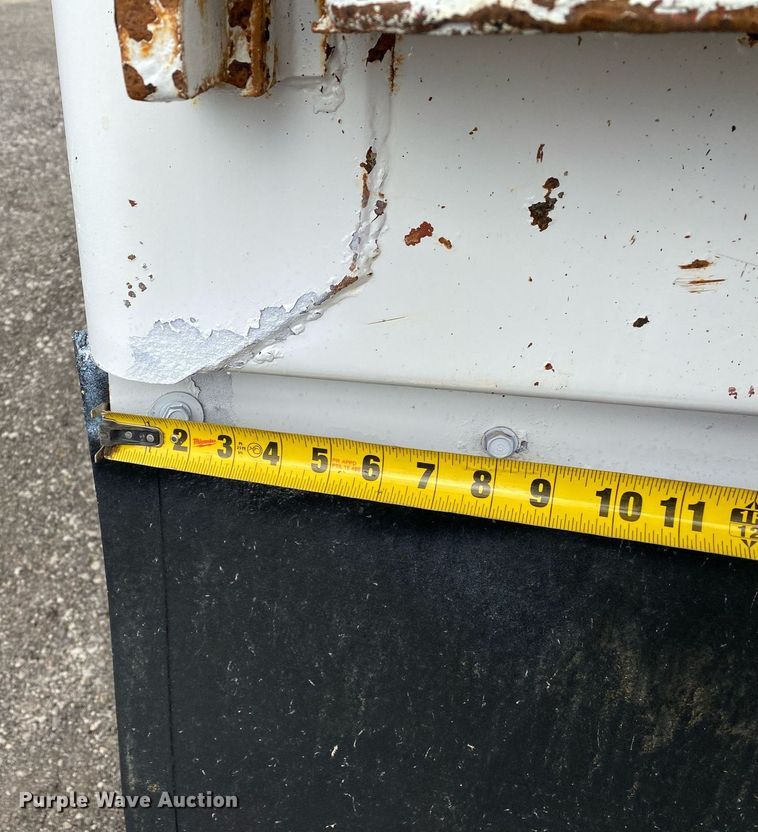 image for item KB9513 2005 GMC C7500  dump truck