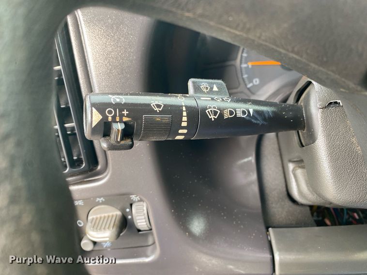 image for item KB9513 2005 GMC C7500  dump truck