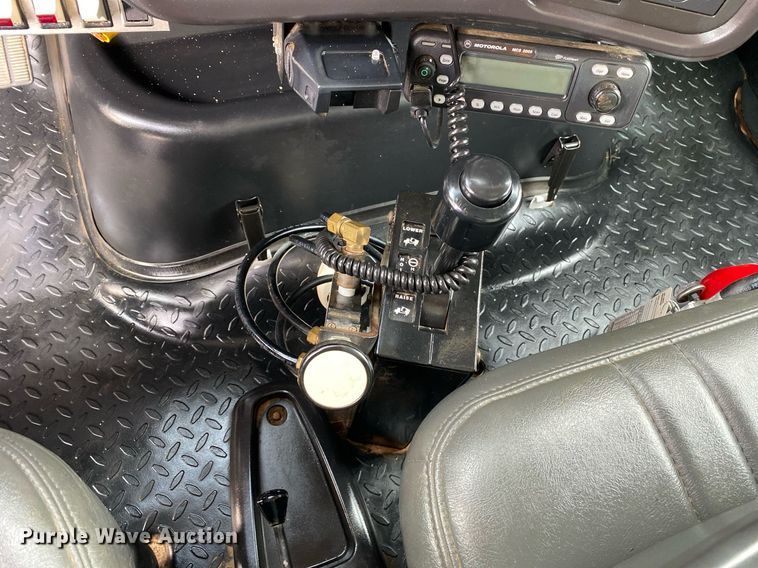 image for item KB9513 2005 GMC C7500  dump truck