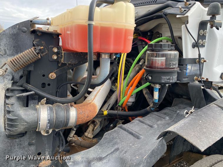 image for item KB9513 2005 GMC C7500  dump truck