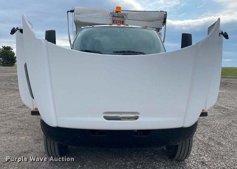 image for item KB9513 2005 GMC C7500  dump truck