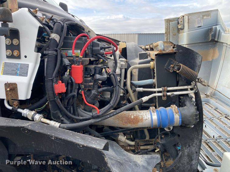 image for item KB9513 2005 GMC C7500  dump truck