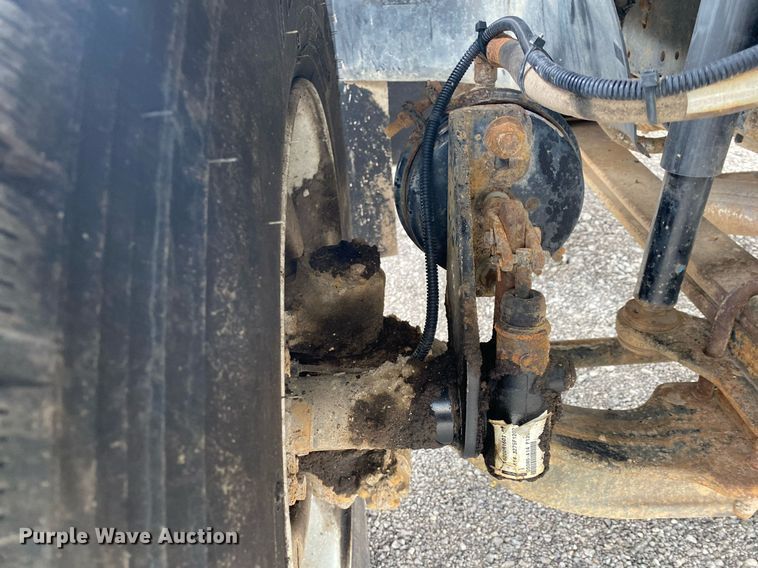 image for item KB9513 2005 GMC C7500  dump truck