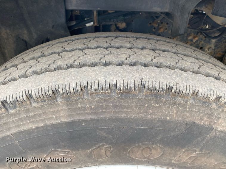 image for item KB9513 2005 GMC C7500  dump truck