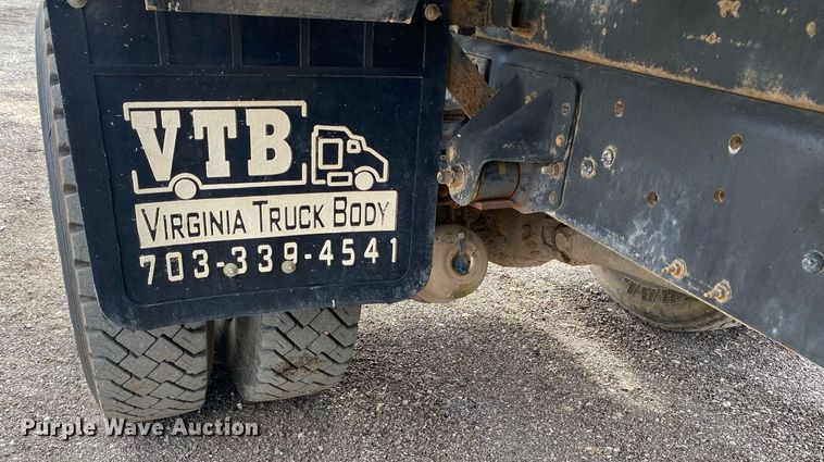 image for item KB9513 2005 GMC C7500  dump truck