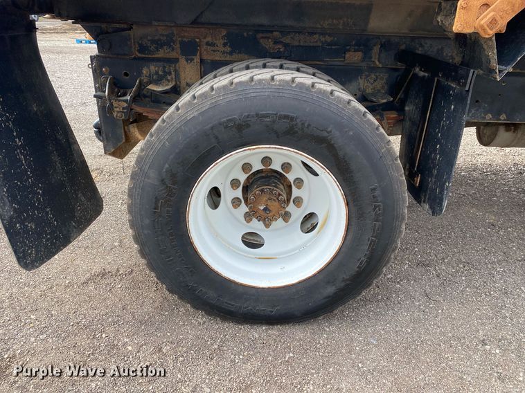 image for item KB9513 2005 GMC C7500  dump truck