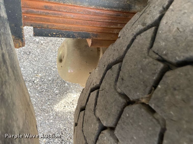 image for item KB9513 2005 GMC C7500  dump truck