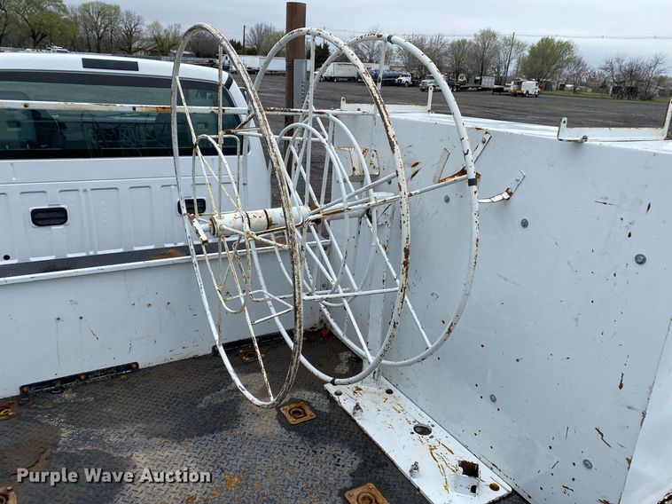 image for item KB9520 2011 Ford F750 Super Duty  utility / service truck