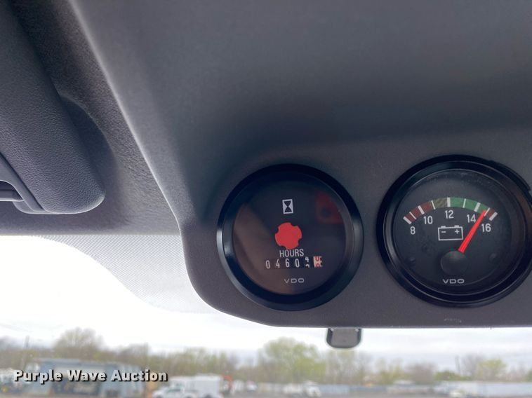 image for item KB9520 2011 Ford F750 Super Duty  utility / service truck