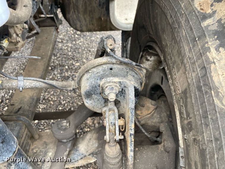 image for item KB9520 2011 Ford F750 Super Duty  utility / service truck