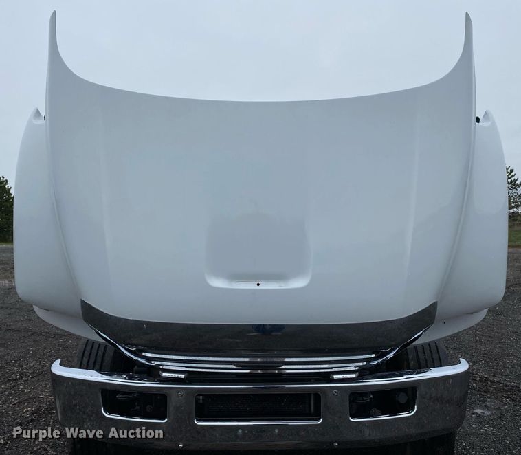 image for item KB9520 2011 Ford F750 Super Duty  utility / service truck