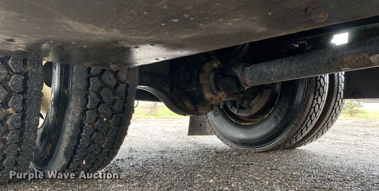 image for item KB9520 2011 Ford F750 Super Duty  utility / service truck