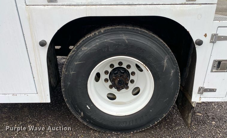 image for item KB9520 2011 Ford F750 Super Duty  utility / service truck