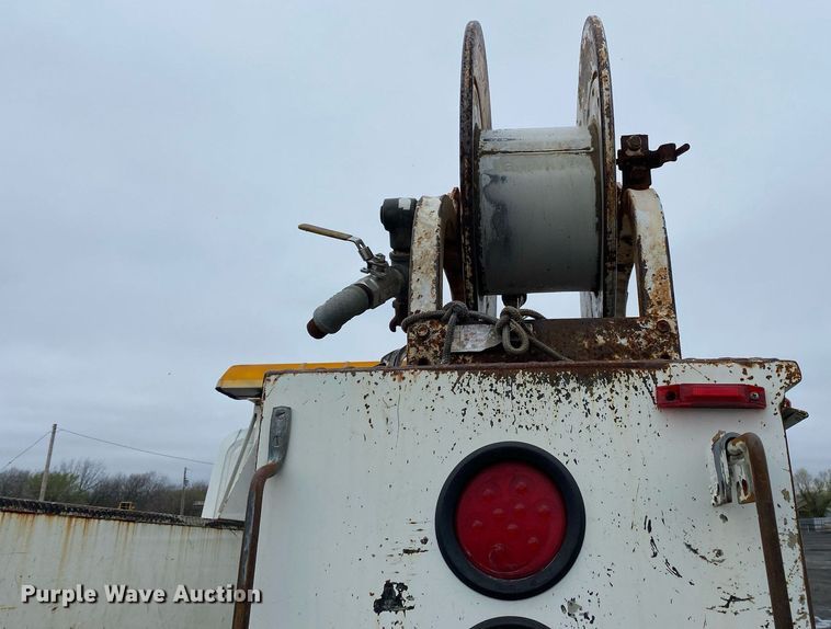 image for item KB9522 2008 International 4300 SBA  crew cab utility / service truck