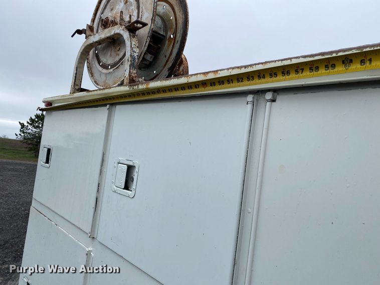 image for item KB9522 2008 International 4300 SBA  crew cab utility / service truck