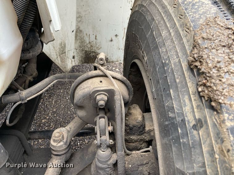 image for item KB9522 2008 International 4300 SBA  crew cab utility / service truck