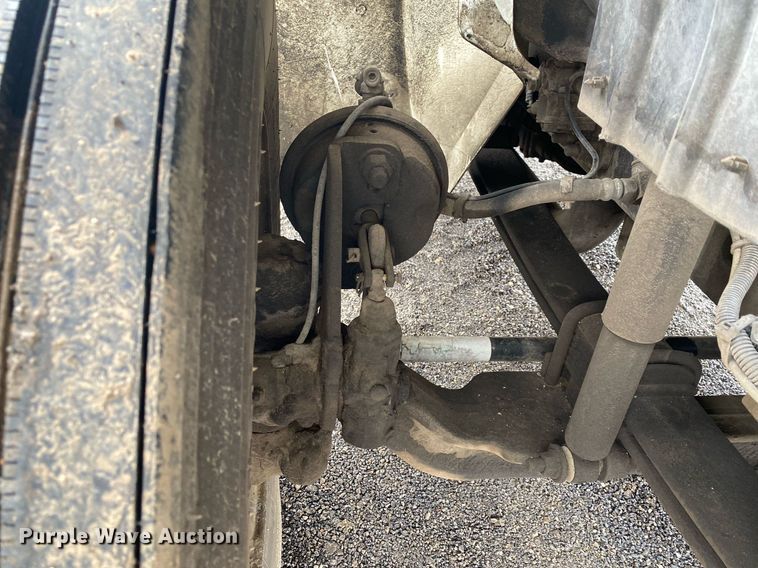 image for item KB9522 2008 International 4300 SBA  crew cab utility / service truck