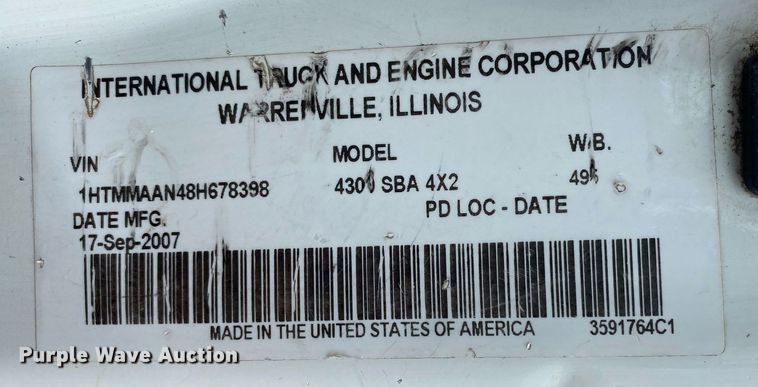 image for item KB9522 2008 International 4300 SBA  crew cab utility / service truck