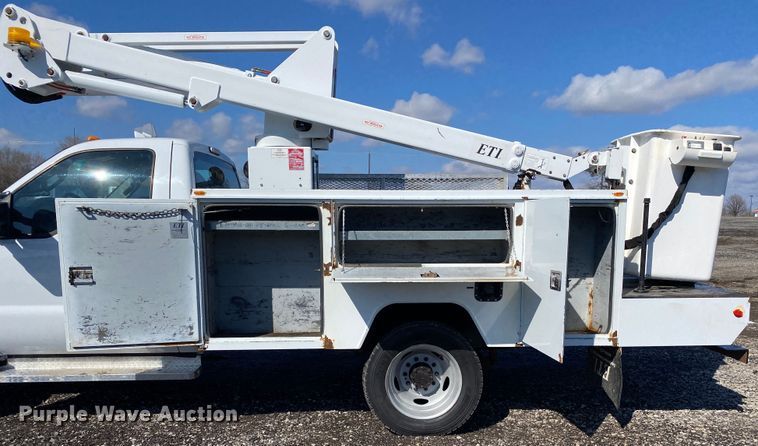 image for item KB9571 2011 Ford F550 Super Duty  bucket truck