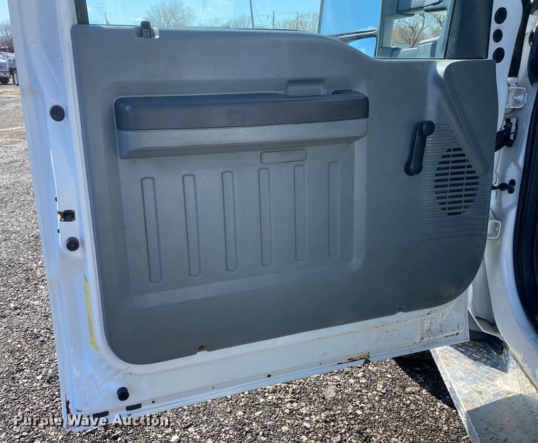 image for item KB9571 2011 Ford F550 Super Duty  bucket truck