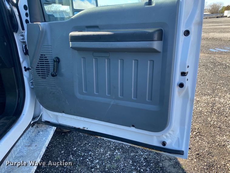 image for item KB9571 2011 Ford F550 Super Duty  bucket truck