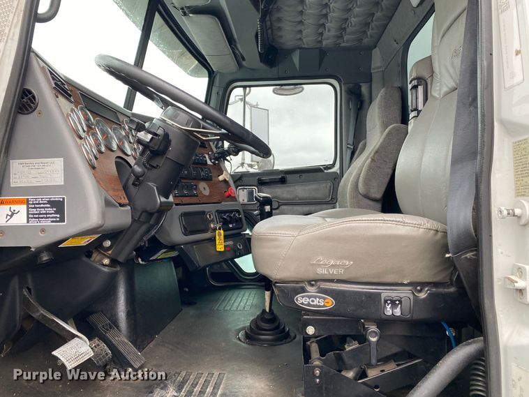 image for item KB9579 2012 Western Star 4900FA  crane truck